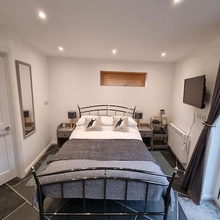 Apartamento The Den - A Modern, Quirky, Self Contained Unit Braunton Exterior foto